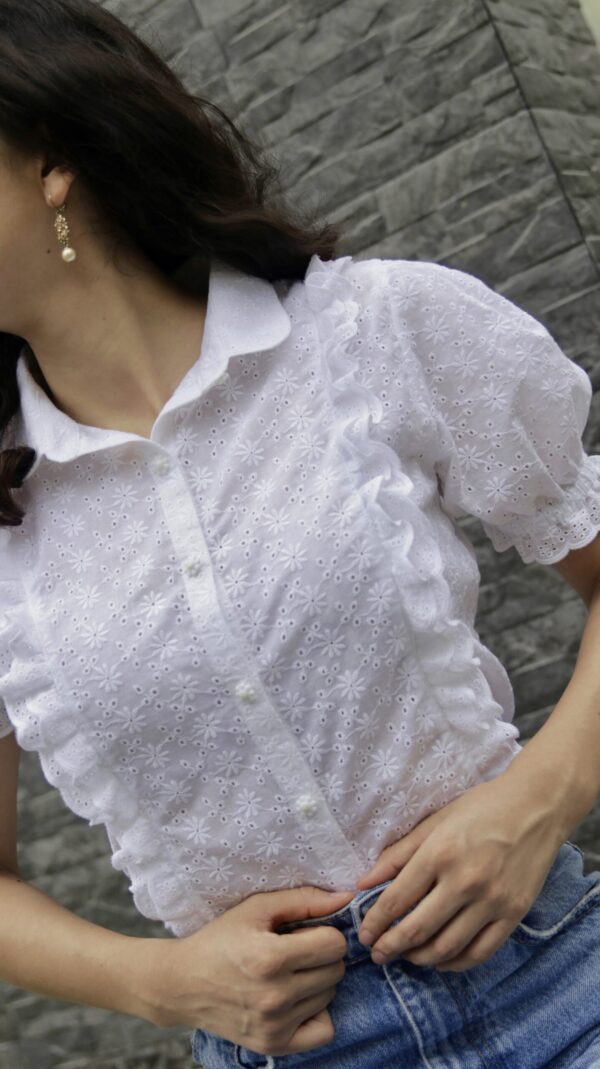 Blusa Broderie manga corta Pre orden - Imagen 2